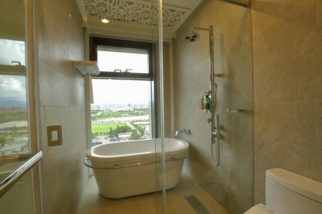 Kloud Hotel Taichung Luaran gambar