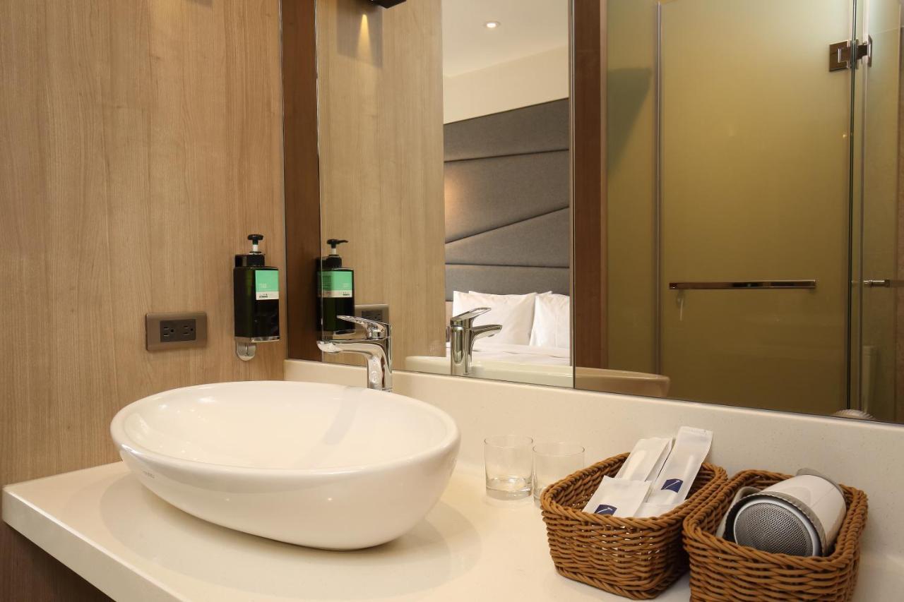 Kloud Hotel Taichung Luaran gambar