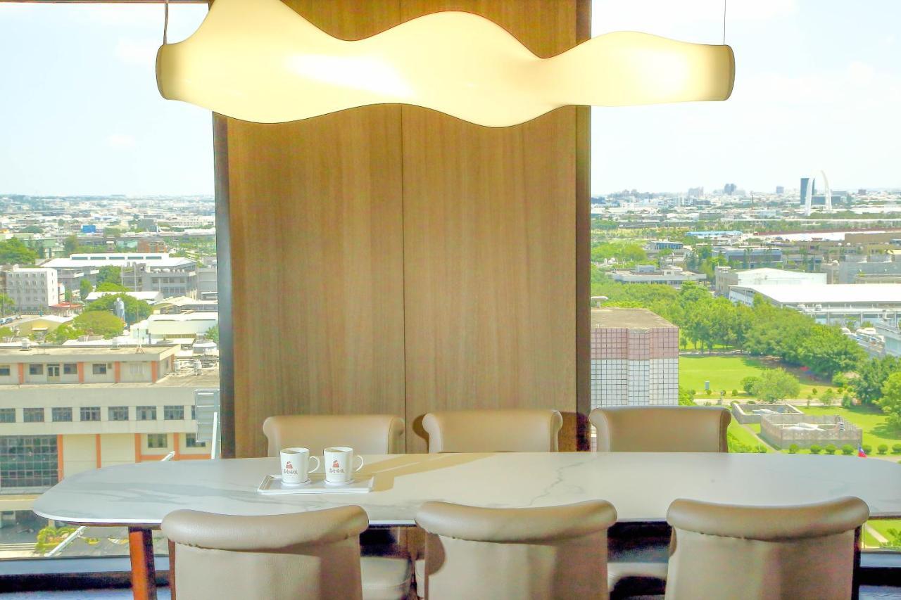 Kloud Hotel Taichung Luaran gambar