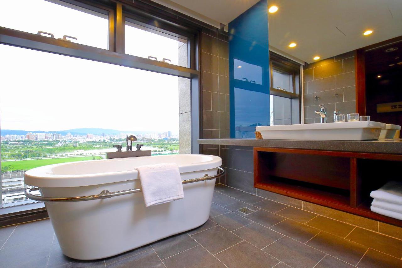 Kloud Hotel Taichung Luaran gambar